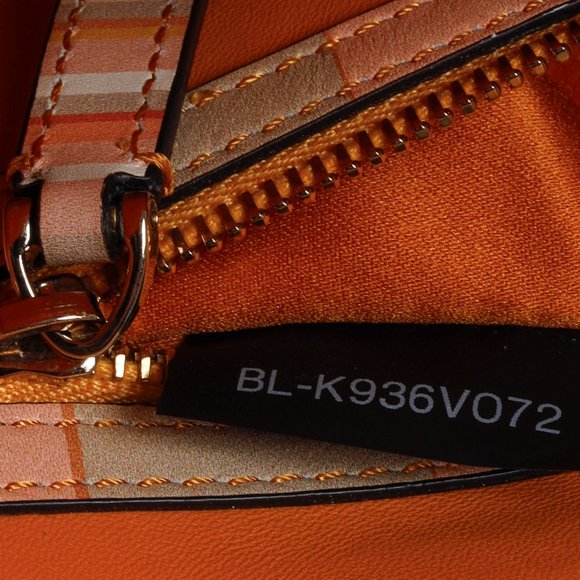 Valentino Garavani Vitello Native Couture 1975 Medium Rockstud Multicolour Flap - Picture 13 of 13